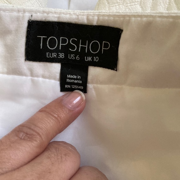 Topshop Zip Up White Geometric Textured Mini Skirt Size US 6 - Picture 10 of 14
